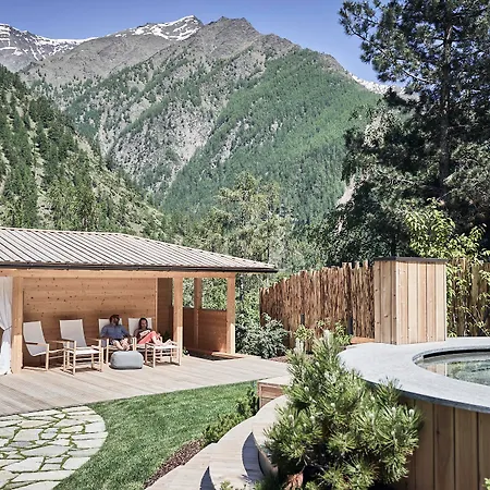 Hotel Goldene Rose Karthaus A Member Of Small Luxury Of The World Senales