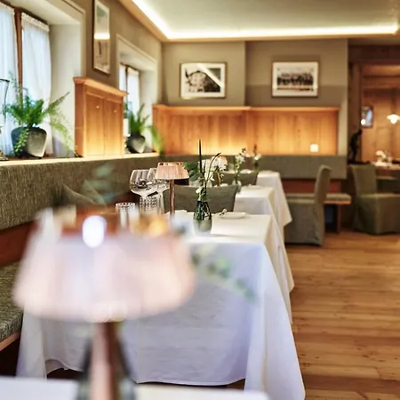 Goldene Rose Karthaus A Member Of Small Luxury Of The World 4* Senales